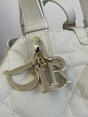 Dior Medium Dior Toujours Bag White Size 28.5 x 19 x 21.5 cm - 6