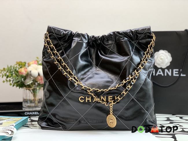 Chanel 22 Tote Black Bag Size 35 x 35 x 8 cm - 1