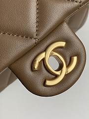 Chanel Wood Handle Flap Bag Brown Size 21 x 13.5 x 6 cm (Limitted) - 3