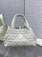 Dior Small Dior Toujours Bag White Size 23 x 15 x 15 cm - 2