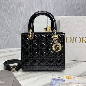 Lady Dior Medium Cannage Black Size 24 x 20 x 11 cm