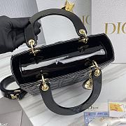 Lady Dior Medium Cannage Black Size 24 x 20 x 11 cm - 5