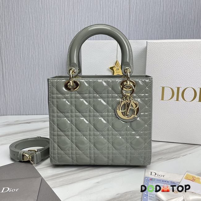 Lady Dior Medium Cannage Grey Size 24 x 20 x 11 cm - 1