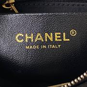Chanel Hobo Bag Black Size 15 x 23.5 x 2 cm - 4