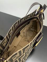 Fendi Baguette Zipper Shoulder Bag Size 30 x 18 x 12 cm - 6