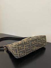 Fendi Baguette Zipper Shoulder Bag Size 30 x 18 x 12 cm - 3
