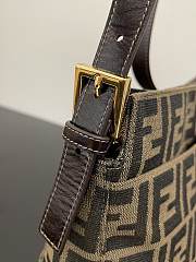 Fendi Baguette Zipper Shoulder Bag Size 30 x 18 x 12 cm - 2