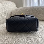Chanel Caviar Quilted Handy Box Bag Black Size 18 × 7 × 14 cm - 4
