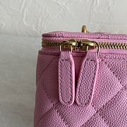 Chanel Pink Quilted Caviar Vanity Case Bag Size 16.5 × 8 × 10 cm - 2