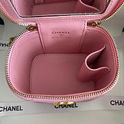 Chanel Pink Quilted Caviar Vanity Case Bag Mini Size 10 × 7 × 9 cm - 5