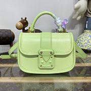 Louis Vuitton LV Hide and Seek Epi Leather Green Size 21 x 15 x 8 cm - 1