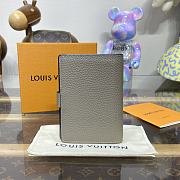 Louis Vuitton LV Vertical Wallet M82198 Gray Size 9 x 12 x 1 cm - 5
