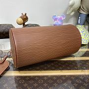 Louis Vuitton Soft Polochon M23092 Brown Size 33 x 17 x 17 cm - 4