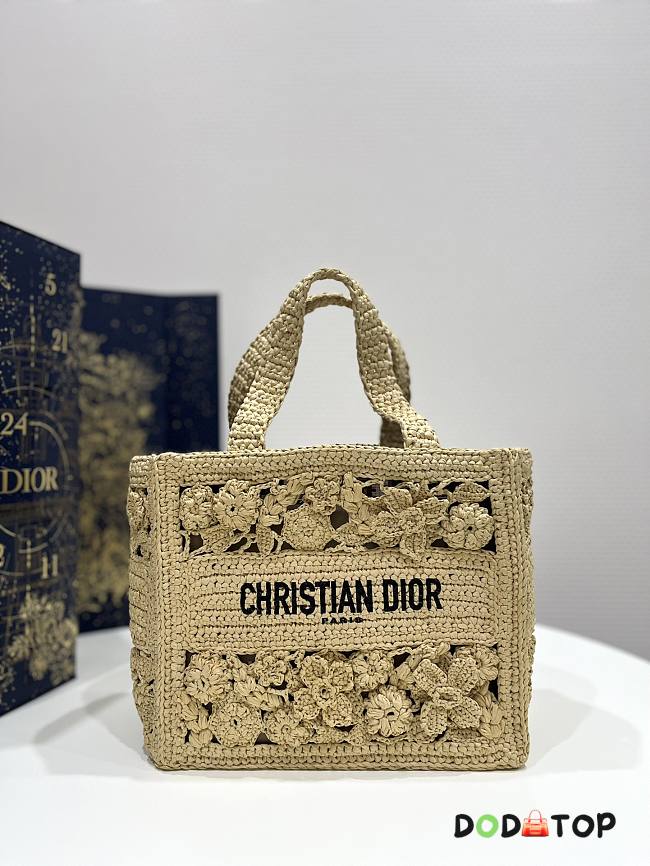 Dior Book Tote In Raffia Size 26.5 x 14 x 21 cm - 1