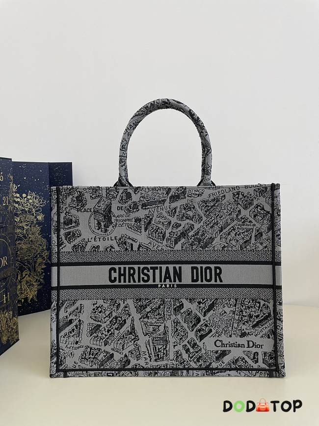 Dior Book Tote Large Gray Size 42 x 18 x 35 cm - 1