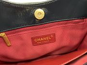 Chanel Hobo Bag Black Size 22.5 x 21.5 x 7 cm - 2