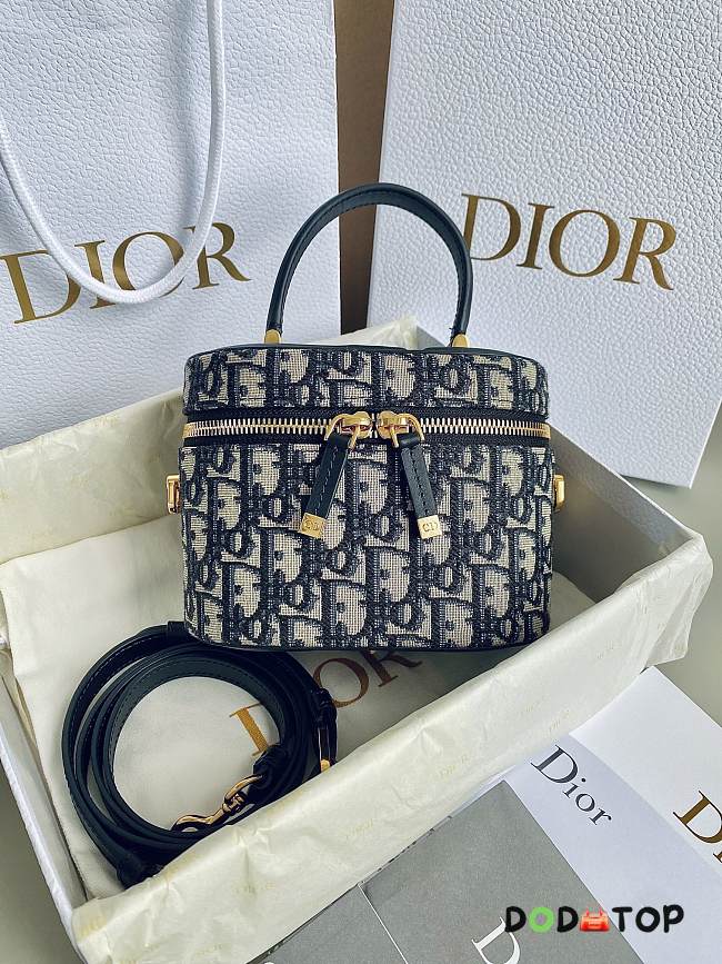 Dior Vanity Cosmetic Case Size 16 × 11 × 9.5 cm - 1