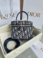 Dior Vanity Cosmetic Case Size 16 × 11 × 9.5 cm - 1