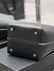 YSL Bucket Bag Black Size 26 × 20 × 12 cm - 2