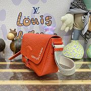 Louis Vuitton LV Montsouris Messenger Bag M23097 Orange Size 34 x 19 x 11 cm - 4