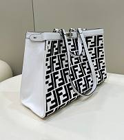 Fendi Peekaboo Tote Bag Black/White 01 Size 41 × 11 × 27 cm - 6