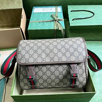Gucci GG Messenger Bag Size 27 x 20 x 10 cm