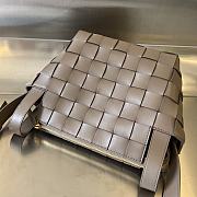 Bottega Veneta Bowling Cassette Bag Size 22 x 16 x 13 cm - 3