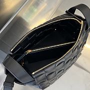 Bottega Veneta Bowling Cassette Bag Black Size 22 x 16 x 13 cm - 2
