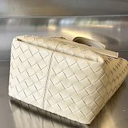Bottega Veneta Beige Bag Size 23 x 18.5 x 15 cm - 3