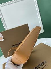Burberry TB Leather Shoulder Bag Size 28 x 5 x 14 cm - 5