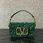 Valentino Garavani Supervee Small Leather Top Handle Bag Green Size 19 x 10.5 x 5 cm - 1