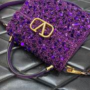 Valentino Garavani Vsling Mini 3D Sequins Top-Handle Bag Purple Size 19 x 13 x 9 cm - 4