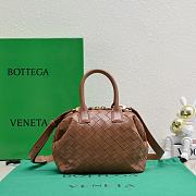 Bottega Veneta Handbag Brown Size 20.5 x 15.5 x 10 cm - 1