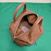 Bottega Veneta Handbag Brown Size 20.5 x 15.5 x 10 cm - 5
