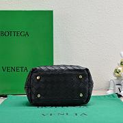 Bottega Veneta Handbag Black Size 20.5 x 15.5 x 10 cm - 6