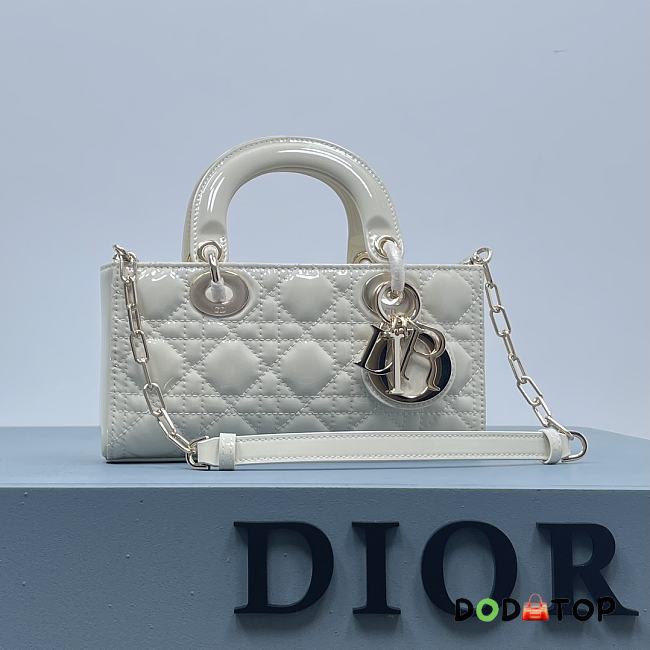 Dior D-Joy Bag Patent Leather White Size 22.5 × 12 × 5.5 cm - 1