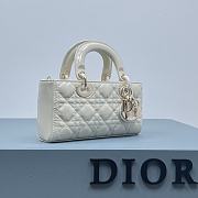 Dior D-Joy Bag Patent Leather White Size 22.5 × 12 × 5.5 cm - 5