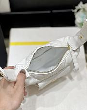 Chanel Half Moon Handle White Bag Size 17.5 x 16 x 5 cm - 4