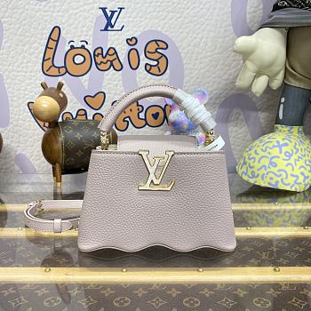 Louis Vuitton LV Capucines Mini Handbag M22122 Purple Size 21 x 14 x 8 cm