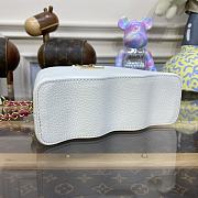Louis Vuitton LV Capucines Mini Handbag M22121 White Size 21 x 14 x 8 cm - 3