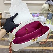 Louis Vuitton LV Capucines Medium Handbag M22121 White Size 31 x 21 x 11 cm - 6