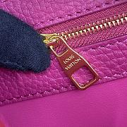 Louis Vuitton LV Capucines Medium Handbag M22121 White Size 31 x 21 x 11 cm - 5