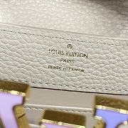 Louis Vuitton LV Capucines Mini Handbag M23082 Size 21 x 14 x 8 cm - 2