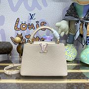 Louis Vuitton LV Capucines Small Handbag M23082 Size 27 x 18 x 9 cm - 1