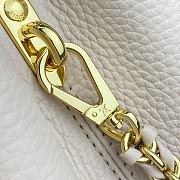 Louis Vuitton LV Capucines Medium Handbag M23082 Size 31 x 21 x 11 cm - 5