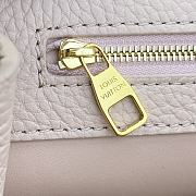 Louis Vuitton LV Capucines Medium Handbag M23082 Size 31 x 21 x 11 cm - 2
