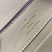 Louis Vuitton LV Capucines Mini Handbag M48865 Size 21 x 14 x 8 cm - 4