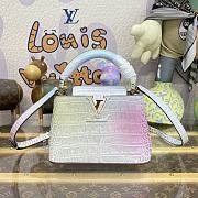 Louis Vuitton LV Capucines Mini Handbag M48865 01 Size 21 x 14 x 8 cm - 1