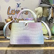 Louis Vuitton LV Capucines Small Handbag M48865 01 Size 27 x 18 x 9 cm - 1