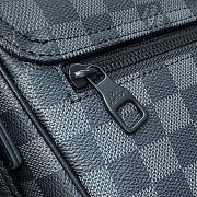 Louis Vuitton LV Montsouris Messenger Bag M46685 Size 34 x 19 x 11 cm - 3